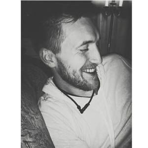 Meet your Posher, Max